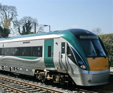 Train Portlaoise to Thurles from €7